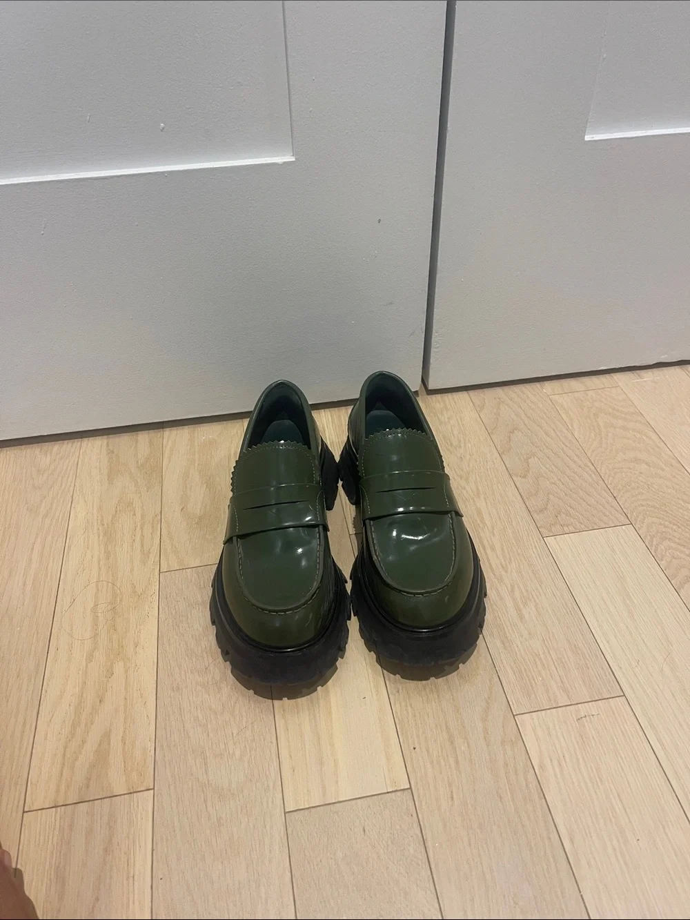 Alexander McQueen Women’s Olive Green Chunky Penny Loafers